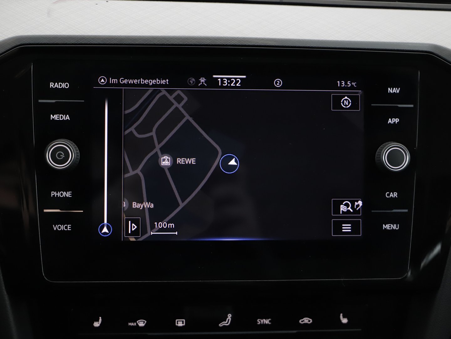 VW Passat Variant Business TDI | Bild 20 von 28