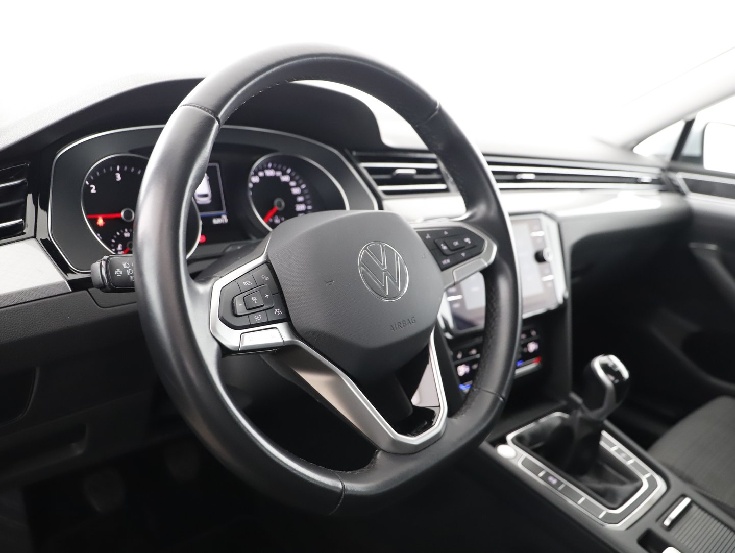 VW Passat Variant Business TDI | Bild 16 von 28