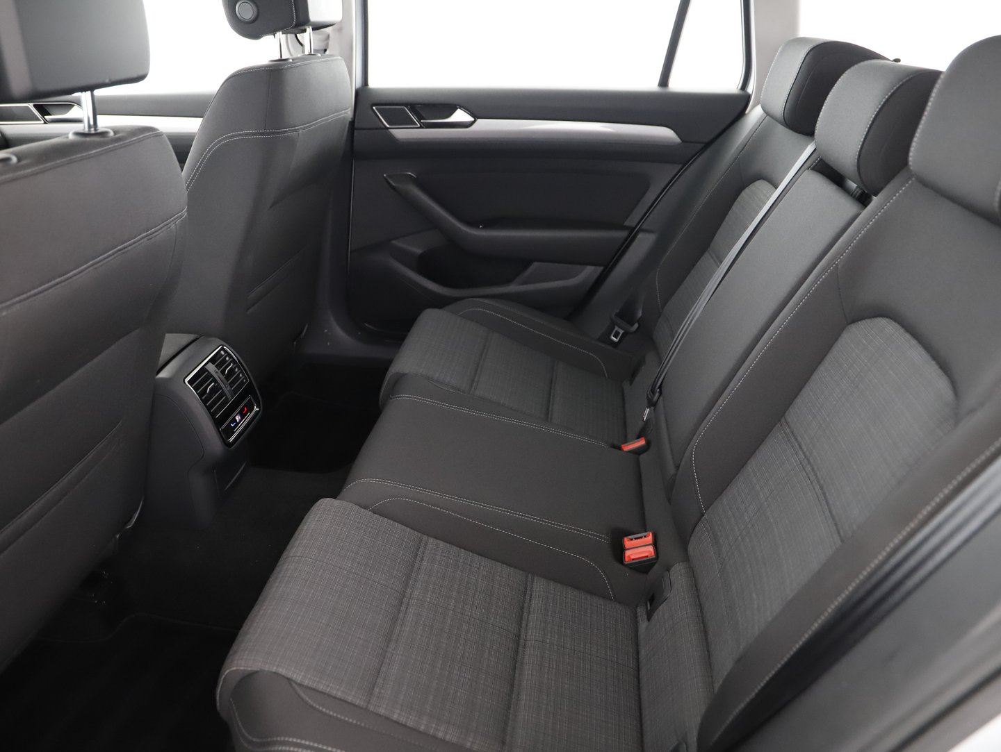 VW Passat Variant Business TDI | Bild 24 von 28