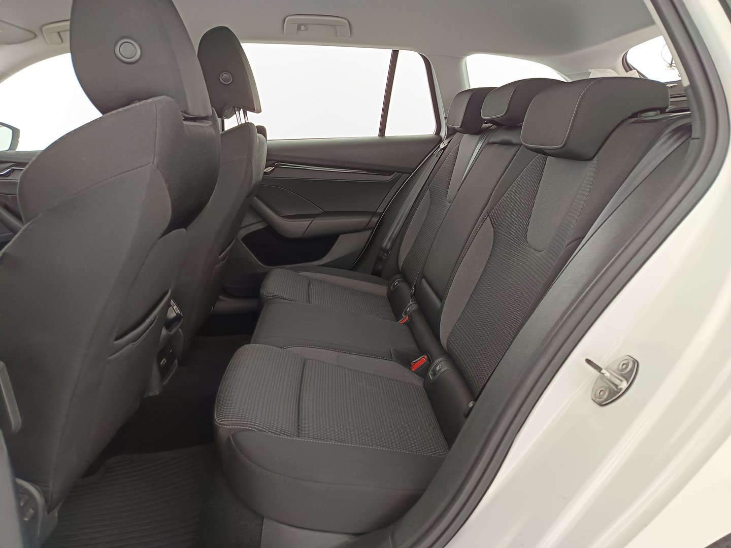 Škoda OCTAVIA Combi Ambition TDI | Bild 27 von 30