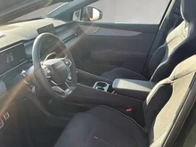 Škoda Peaq Sportline 90x in Black-Magic Perleffekt
