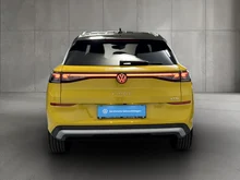 VW T-Roc Style eTSI DSG in Canary Yellow Dach Black Uni