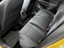 VW T-Roc Style eTSI DSG in Canary Yellow Dach Black Uni