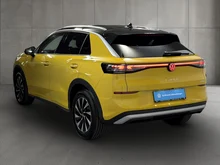 VW T-Roc Style eTSI DSG in Canary Yellow Dach Black Uni
