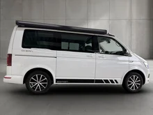 VW California Ocean Edition TDI 4MOTION in candyweiß / Dach schwarz
