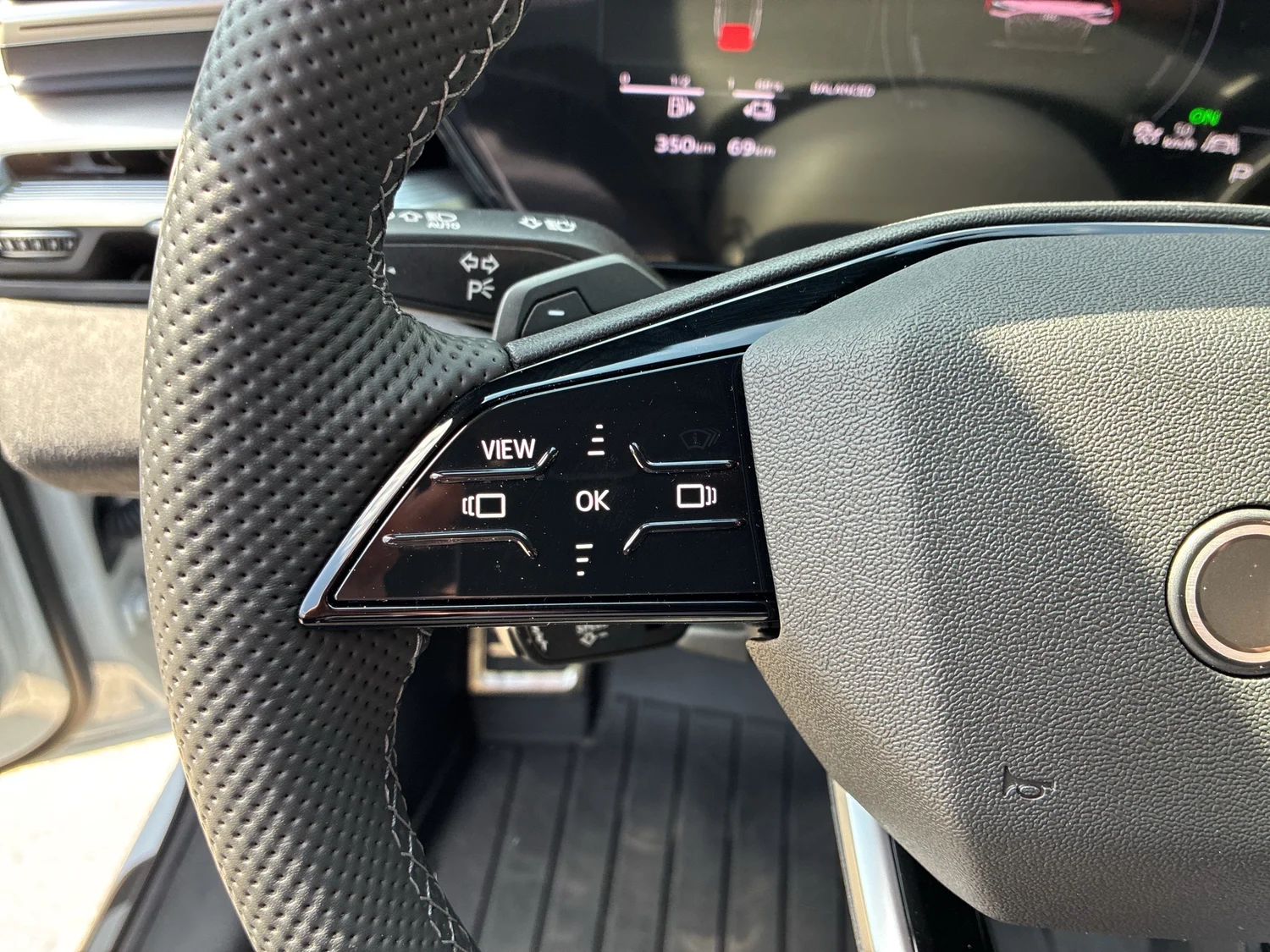 Bild eines Audi A6 Avant e-hybrid quattro 220 kW