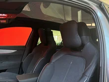 Škoda Peaq Sportline 90x in Graphit-Grau Metallic