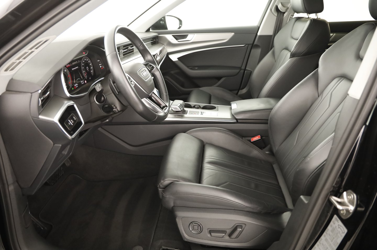 Audi A6 Avant 40 TDI quattro Sport | Bild 8 von 22