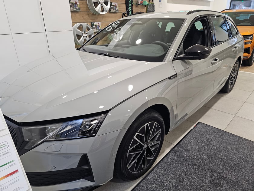 Škoda Octavia Combi Sportline TSI mHEV DSG