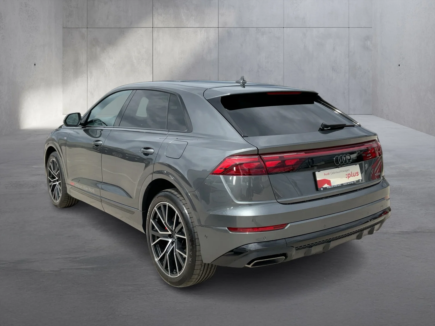 Bild eines Audi Q8 e-hybrid quattro 290 kW