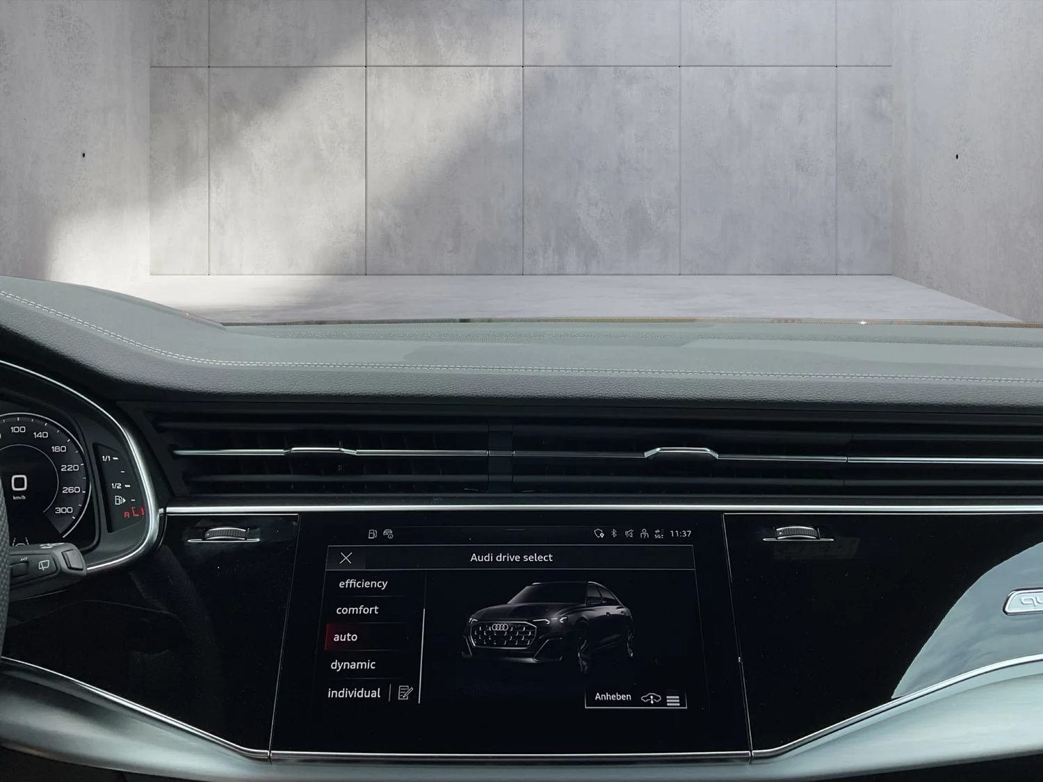 Bild eines Audi Q8 e-hybrid quattro 290 kW