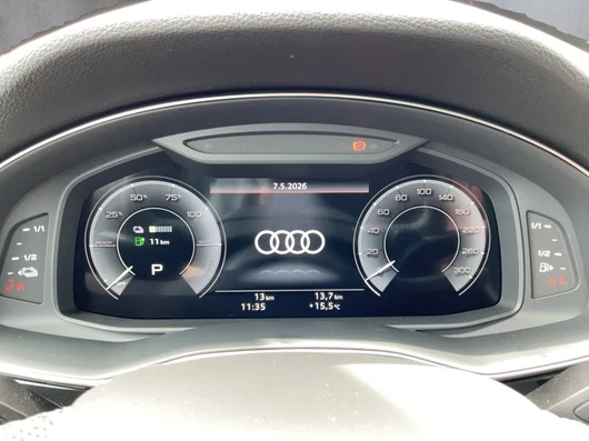 Bild eines Audi Q8 e-hybrid quattro 290 kW