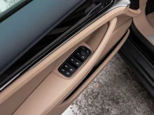 Porsche Panamera 4 E-Hybrid in schwarz - metallic