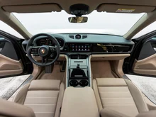 Porsche Panamera 4 E-Hybrid in schwarz - metallic