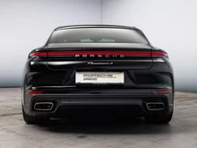 Porsche Panamera 4 E-Hybrid in schwarz - metallic