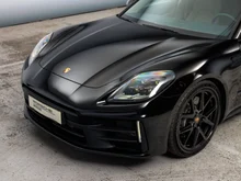 Porsche Panamera 4 E-Hybrid in schwarz - metallic