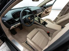 Porsche Panamera 4 E-Hybrid in schwarz - metallic