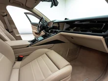 Porsche Panamera 4 E-Hybrid in schwarz - metallic