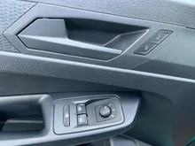VW Caddy Cargo Entry TDI in grün