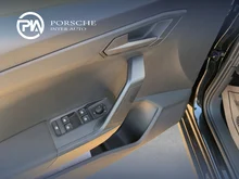 SEAT Arona Reference Edition 1.0 TSI in Nacht-Schwarz Metallic
