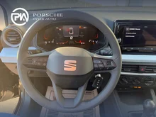 SEAT Arona Reference Edition 1.0 TSI in Nacht-Schwarz Metallic
