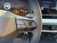 SEAT Arona Reference Edition 1.0 TSI in Nacht-Schwarz Metallic