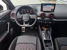 Audi Q2 35 TFSI S line in 6Y Daytonagrau Perleffekt
