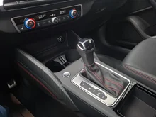 Audi Q2 35 TFSI S line in 6Y Daytonagrau Perleffekt