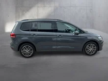 VW Touran Friends TSI DSG in Delfingrau Metallic