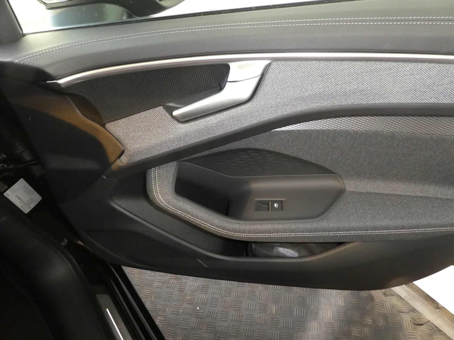 Bild eines Audi A6 Avant e-hybrid quattro 220 kW