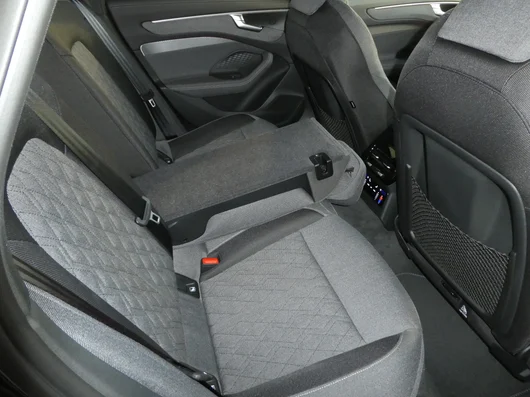 Bild eines Audi A6 Avant e-hybrid quattro 220 kW