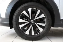 VW Taigo Life TSI in Reflexsilber Metallic