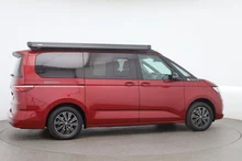 VW California Beach TDI in Fortanarot Met./Dach Deepblack Perleff.