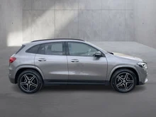 Mercedes GLA GLA 200 d in mittelgrau - metallic