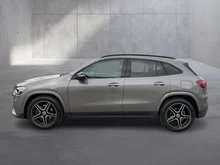 Mercedes GLA GLA 200 d in mittelgrau - metallic