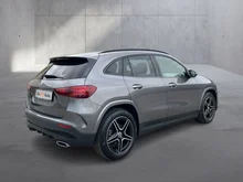 Mercedes GLA GLA 200 d in mittelgrau - metallic