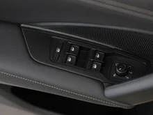 VW Tiguan Friends TDI DSG in Cipressino-Grün Metallic