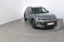 VW Tiguan Friends TDI DSG in Cipressino-Grün Metallic