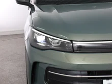 VW Tiguan Friends TDI DSG in Cipressino-Grün Metallic