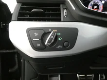 Audi A4 Avant 40 TDI S line in 0E Mythosschwarz Metallic
