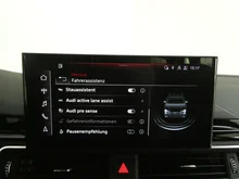 Audi A4 Avant 40 TDI S line in 0E Mythosschwarz Metallic