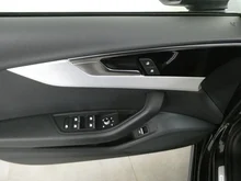 Audi A4 Avant 40 TDI S line in 0E Mythosschwarz Metallic