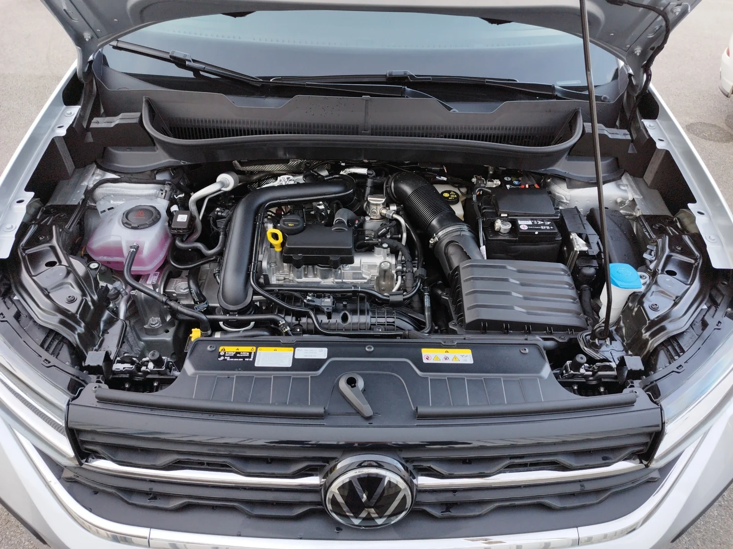 Bild eines VW T-Cross Friends TSI