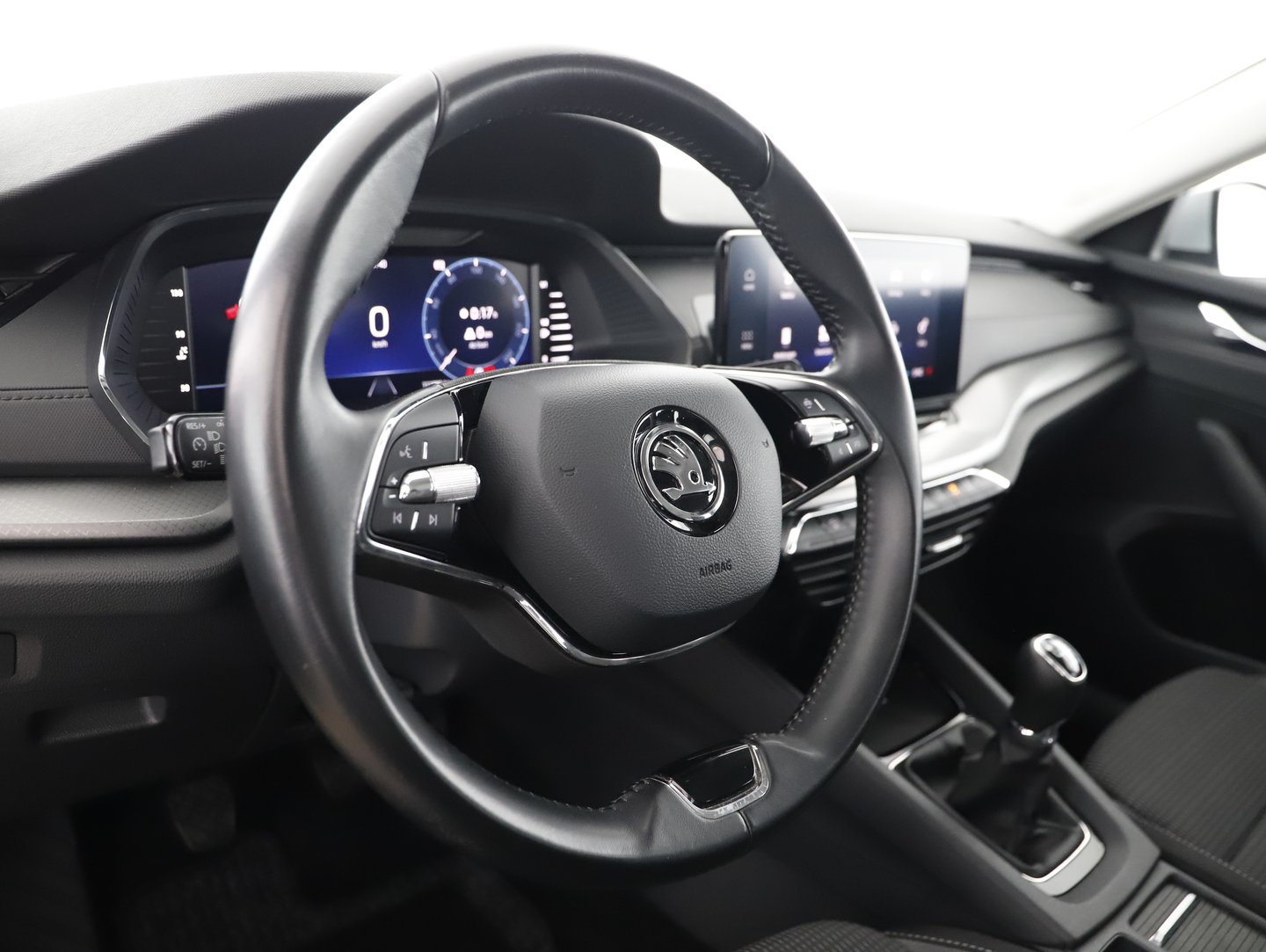 Škoda OCTAVIA Combi Ambition TDI | Bild 5 von 17