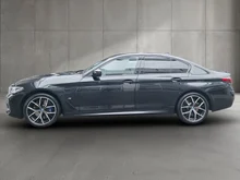 BMW 5xx 5 Lim. 545 e xDrive M Sport in schwarz - metallic