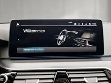 BMW 5xx 5 Lim. 545 e xDrive M Sport in schwarz - metallic