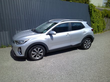 Kia Stonic 1,0 TGDI GPF ISG Silber