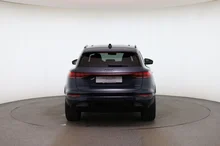 Audi Q6 e-tron quattro in Plasmablau Metallic