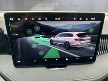 Škoda Superb Combi Sportline iV TSI DSG in Ice Tea-Gelb Metallic