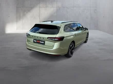 Škoda Superb Combi Sportline iV TSI DSG in Ice Tea-Gelb Metallic